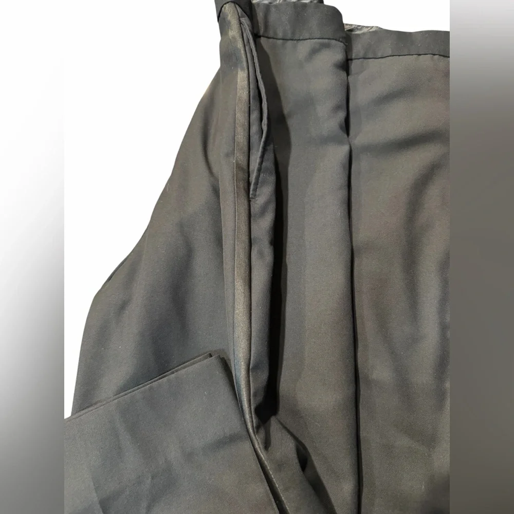 Berragamo sophisticated black